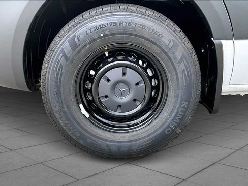 New 2025 Mercedes-Benz Sprinter 2500 image 16