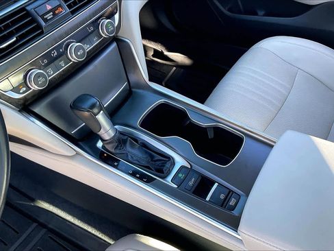 Used 2021 Honda Accord EX-L image 15