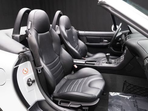 Used 2001 BMW M Roadster RWD image 11