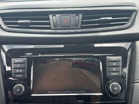 Used 2020 Nissan Rogue SV AWD/4WD image 14