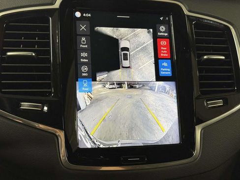 Used 2024 Volvo XC90 T8 Ultimate AWD/4WD image 7