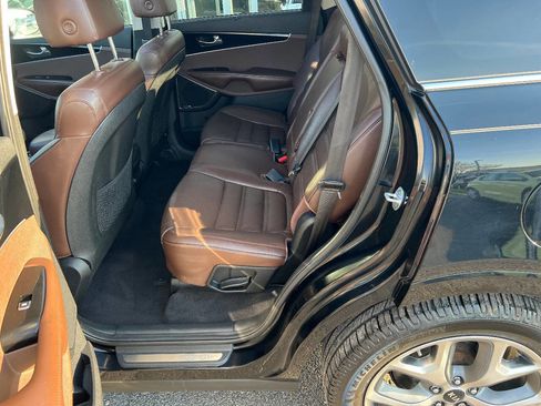 Used 2019 Kia Sorento SX AWD/4WD image 22