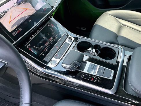 Used 2022 Audi Q7 2.0T Premium w/ Convenience Package AWD/4WD image 16