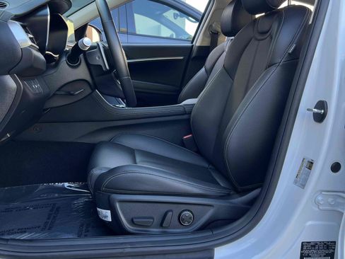 Used 2026 Genesis G70 2.5T RWD image 97