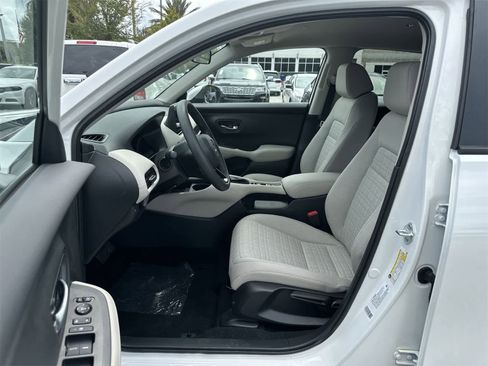 New 2026 Honda HR-V LX image 2