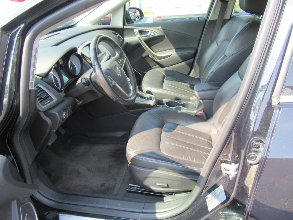 Used 2015 Buick Verano Leather FWD image 10