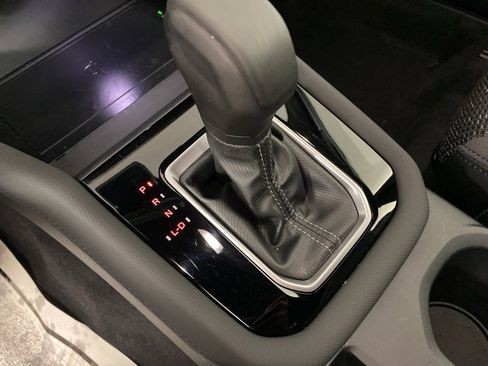 Certified 2025 Subaru Forester Premium image 19