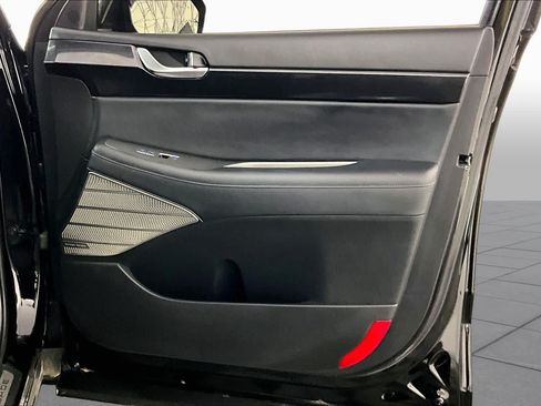 Used 2021 Hyundai Palisade Limited FWD image 21