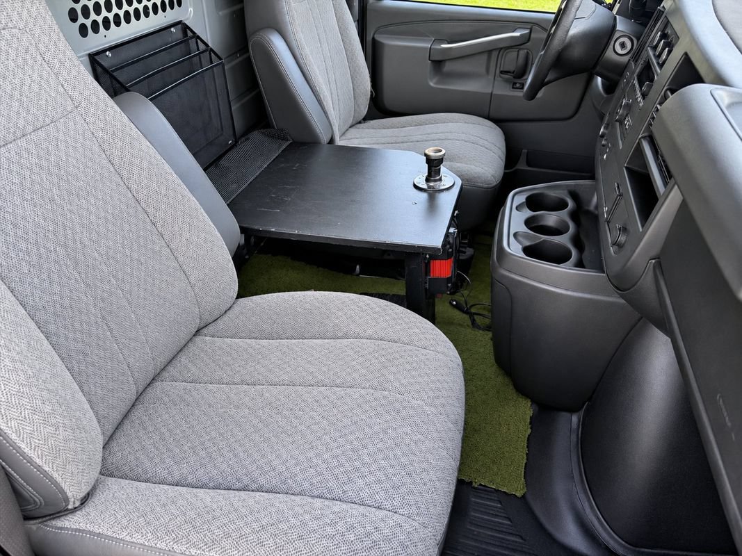 Used 2016 GMC Savana 2500 RWD image 25