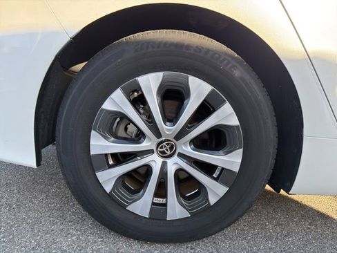 Used 2021 Toyota Prius Prime XLE image 22