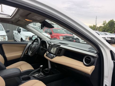 Used 2017 Toyota RAV4 Limited w/ Carpet Mat Package AWD/4WD image 9