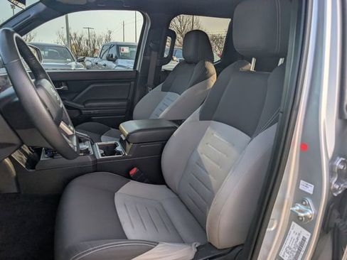 Used 2024 Toyota Tacoma TRD Sport image 28