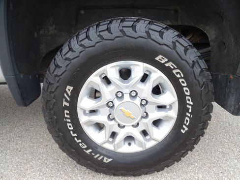 Used 2022 Chevrolet Silverado 2500 4x4 Double Cab LT w/ Convenience Package image 48