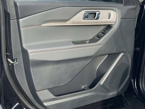 New 2026 Ford Explorer Active image 18