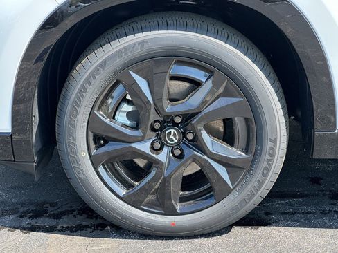 New 2026 MAZDA CX-5 2.5 S w/ Premium Package AWD/4WD image 6