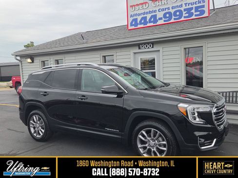 Used 2022 GMC Terrain SLT AWD/4WD image 1
