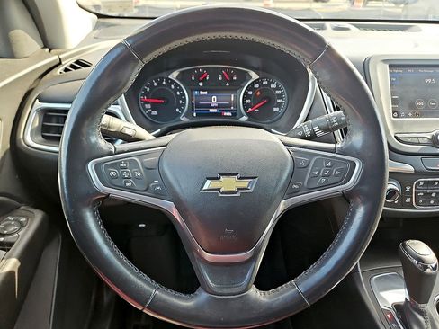 Used 2021 Chevrolet Equinox LT image 20