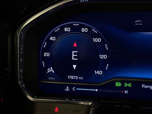 Used 2024 Chevrolet Silverado 1500 High Country AWD/4WD image 15