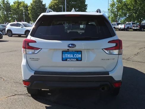 Used 2020 Subaru Forester Limited w/ Popular Package #3 AWD/4WD image 7