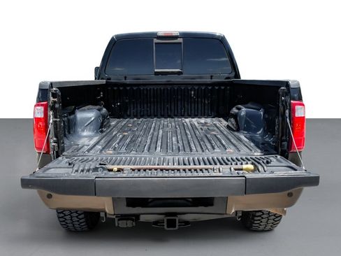 Used 2016 Ford F250 King Ranch w/ FX4 Off-Road Package AWD/4WD image 59