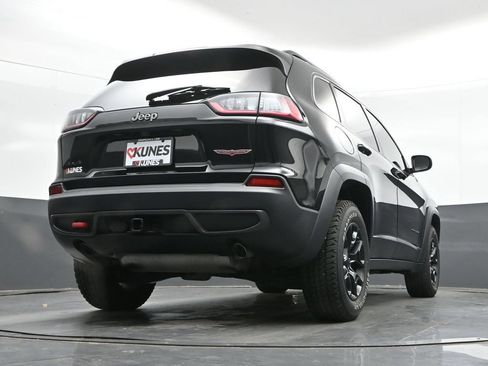 Used 2022 Jeep Cherokee Trailhawk w/ Premium Leather Package AWD/4WD image 41