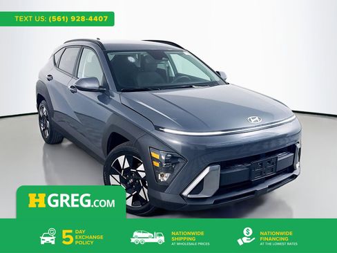 Used 2025 Hyundai Kona SEL image 1