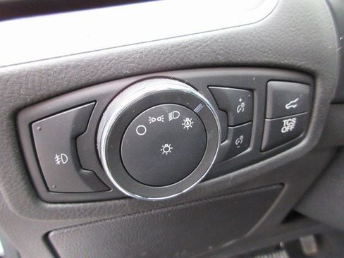 Used 2022 Ford Edge SEL w/ Convenience Package image 11