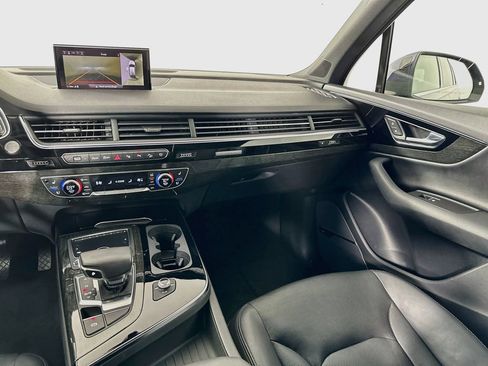 Used 2019 Audi Q7 3.0T Premium Plus w/ Premium Plus Package AWD/4WD image 24