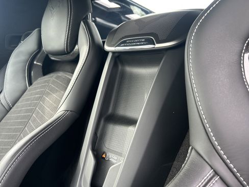 Used 2024 Chevrolet Corvette Stingray Premium Cpe w/ Z51 Performance Package RWD image 26