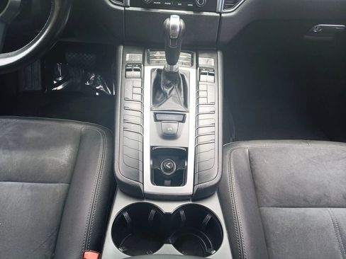 Used 2017 Porsche Macan AWD/4WD image 20