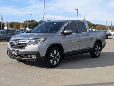 Used 2019 Honda Ridgeline RTL-T image 10
