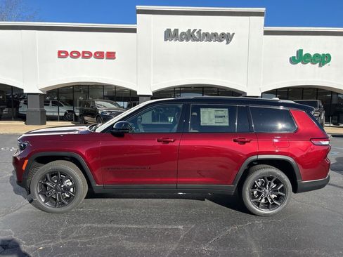 New 2025 Jeep Grand Cherokee L Limited w/ Trailer Tow Package AWD/4WD image 2