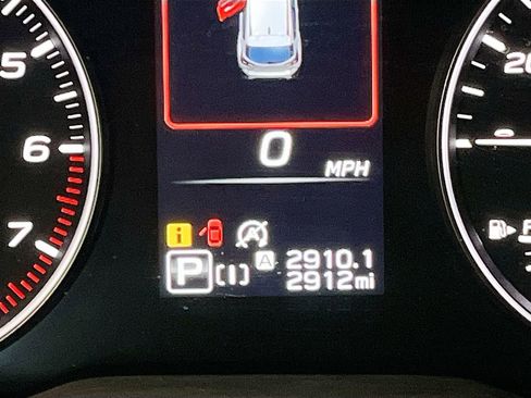 Used 2025 Subaru Crosstrek 2.5i Limited w/ Crosstrek Mirror Package image 12