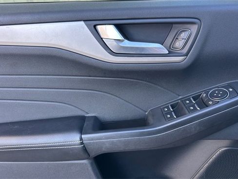 Used 2021 Ford Escape SE image 14