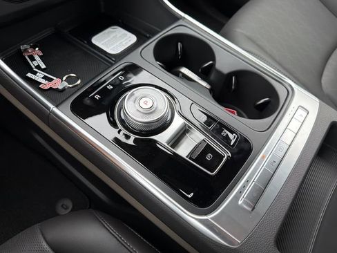 New 2026 Kia Carnival EX FWD image 15