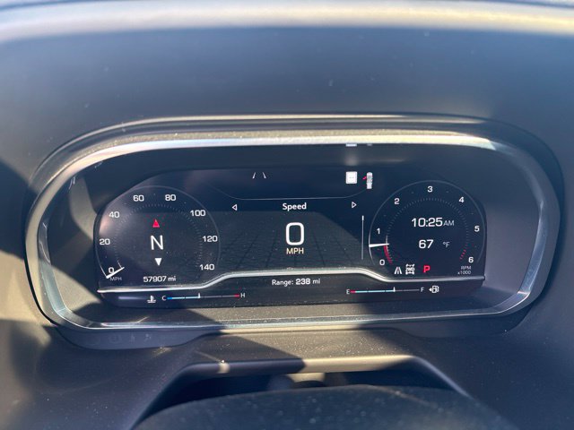 Used 2023 GMC Yukon AT4 AWD/4WD image 3