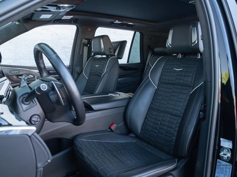 Used 2023 Cadillac Escalade V w/ LPO, ONYX Package AWD/4WD image 19
