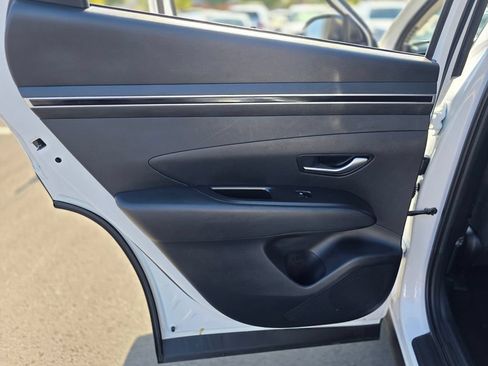 Used 2024 Hyundai Tucson SE FWD image 18