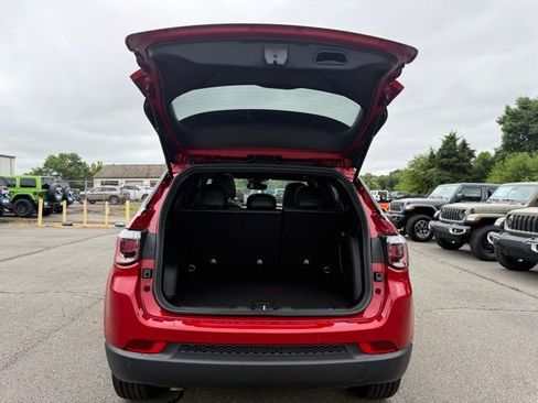 New 2025 Jeep Compass Limited w/ Sun & Sound Group image 11