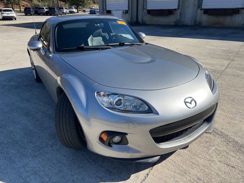 Used 2015 MAZDA MX-5 Miata Grand Touring w/ Premium Package image 15