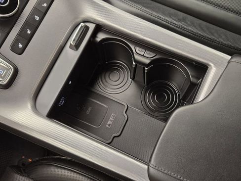 Used 2024 Hyundai Palisade Calligraphy image 19