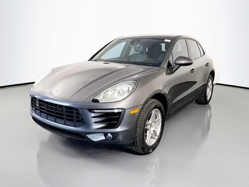 Used 2018 Porsche Macan AWD/4WD image 4