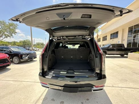 Certified 2023 Cadillac Escalade Premium Luxury RWD image 33