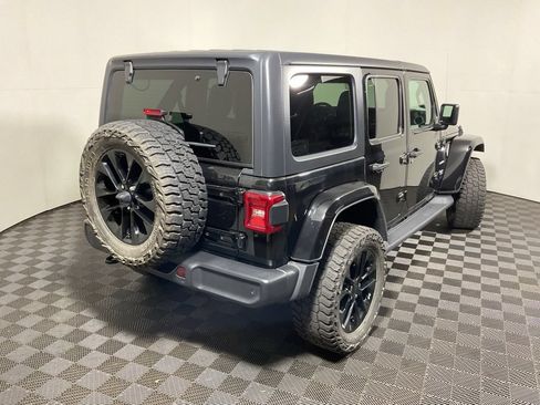 Used 2021 Jeep Wrangler Unlimited Sahara w/ Cold Weather Group AWD/4WD image 19