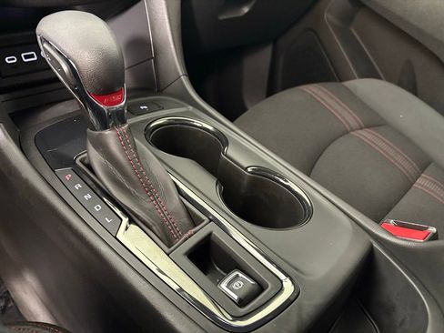 Used 2023 Chevrolet Equinox RS image 36