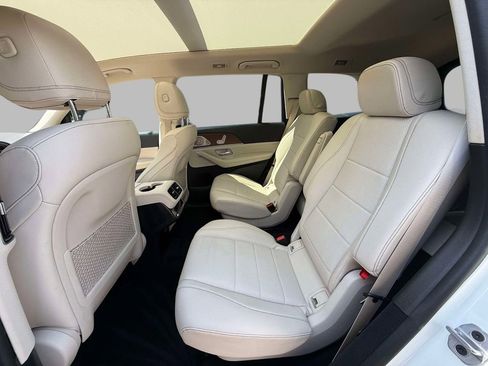 Used 2023 Mercedes-Benz GLS 450 4MATIC image 19