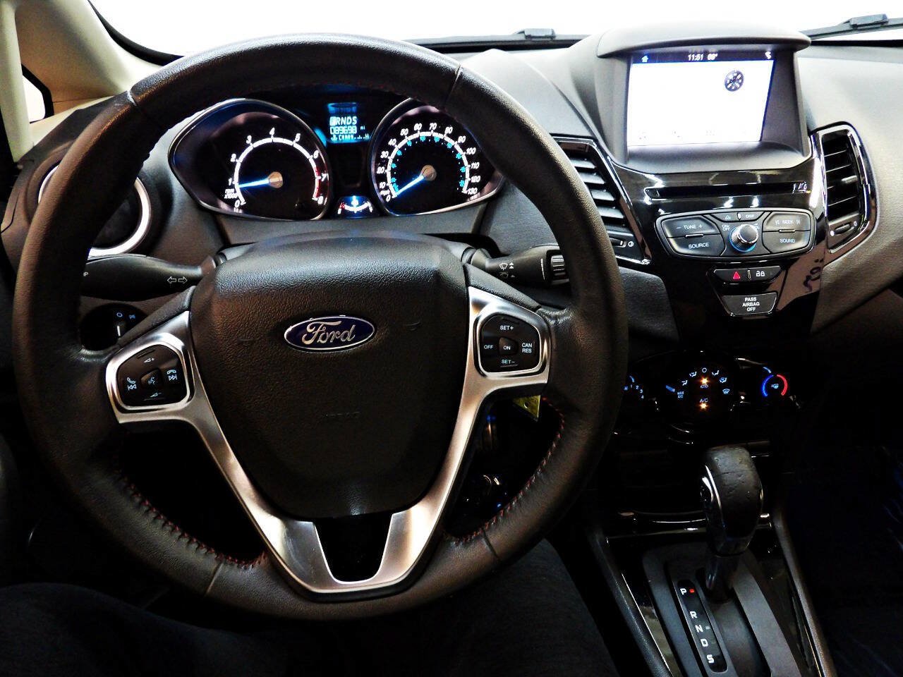Used 2019 Ford Fiesta ST-Line FWD image 17