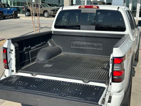 Used 2023 Nissan Frontier PRO-4X w/ Technology Package image 29