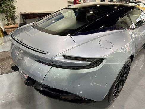 Used 2019 Aston Martin DB11 Coupe image 43