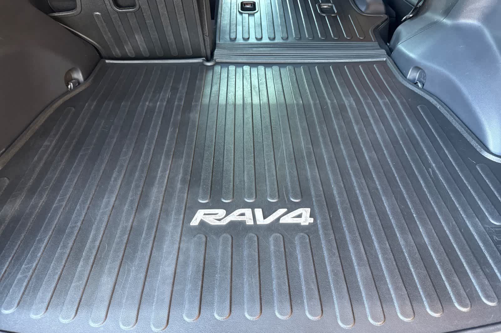 Used 2024 Toyota RAV4 SE w/ Weather & Moonroof Package AWD/4WD image 14